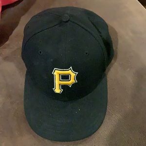 Pirates hat. Fitted. 59Fifty. 7 and 1/4.
